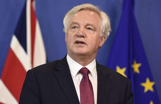 1546518577111737.jpg 戴维斯.jpg